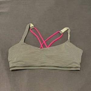 Lululemon free to be bra